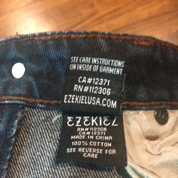 Men's Ezekiel 305 Chopper Fit Jeans - Picture 4 of 5